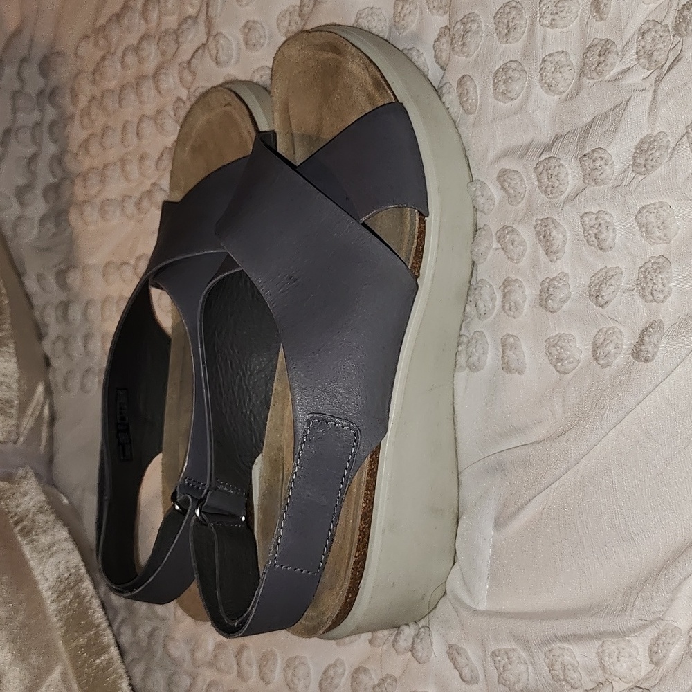 Ecco wedge sandals 9-9.5 used in good condition